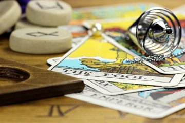 Rider Waite Tarot - Die tiefere Bedeutung der Tarotkarte der Narr Foto: © Bjoern Wylezich @ shutterstock